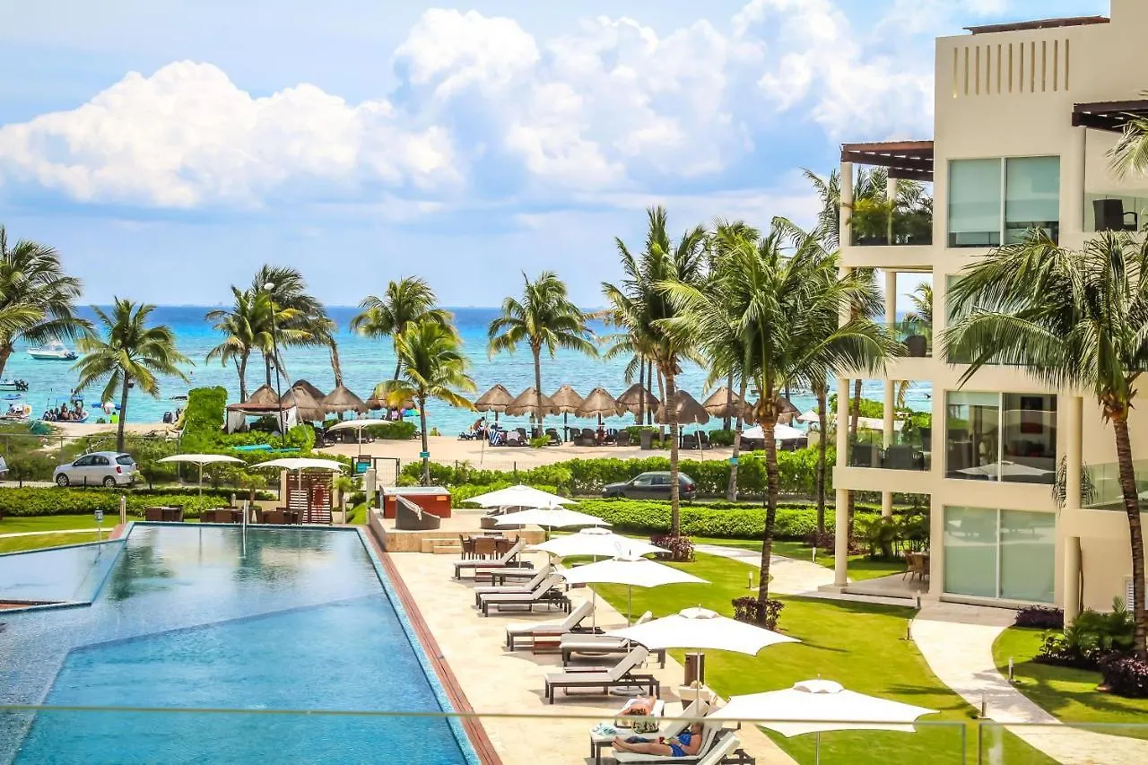 Executive Penthouse With Unobstructed Views At The Elements By Bric Villa Playa del Carmen