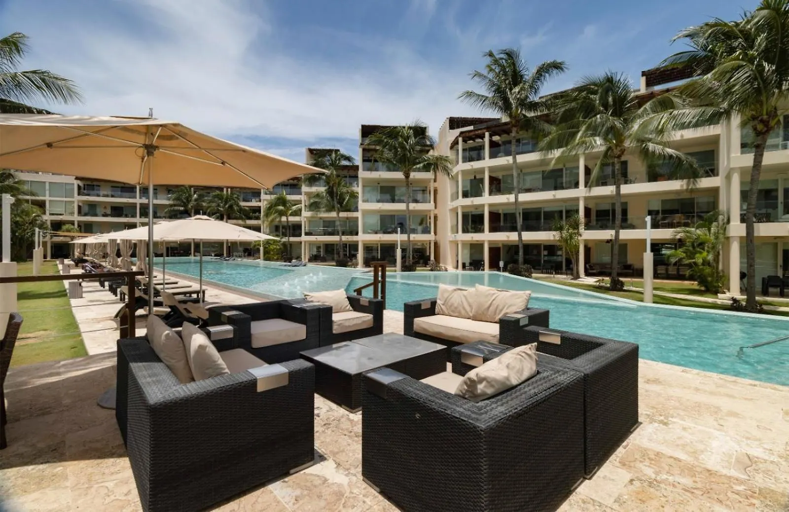 Executive Penthouse With Unobstructed Views At The Elements By Bric Villa Playa del Carmen